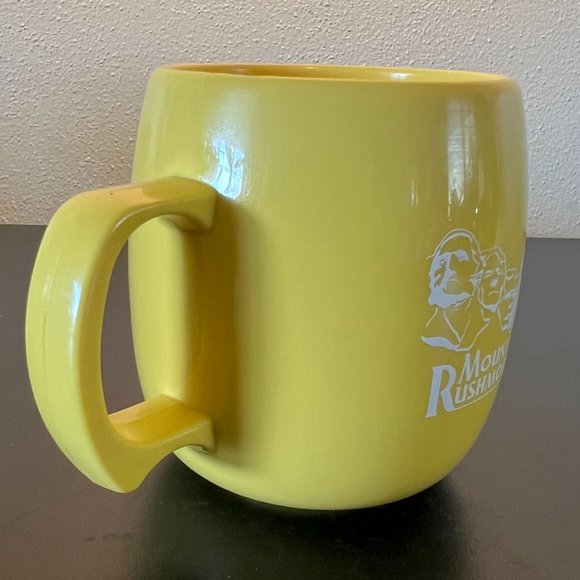 Vintage Mount Rushmore Mug ~ Made in USA of 100% Corn Plastic by Quick Point - Picture 4 of 7